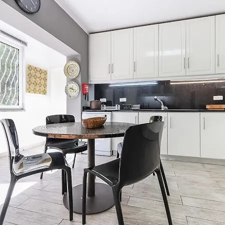 Bunga - Beautiful With Swimming Pool Appartement