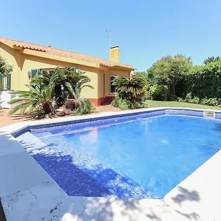 Bunga - Beautiful With Swimming Pool Appartement *